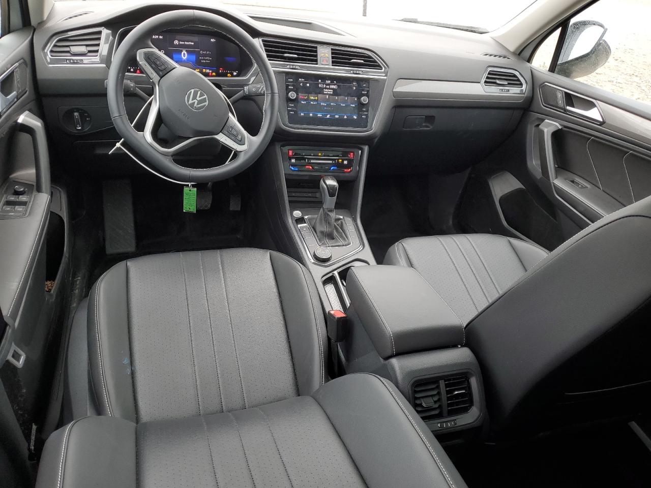 2024 VOLKSWAGEN TIGUAN SE VIN:3VVMB7AX5RM186579