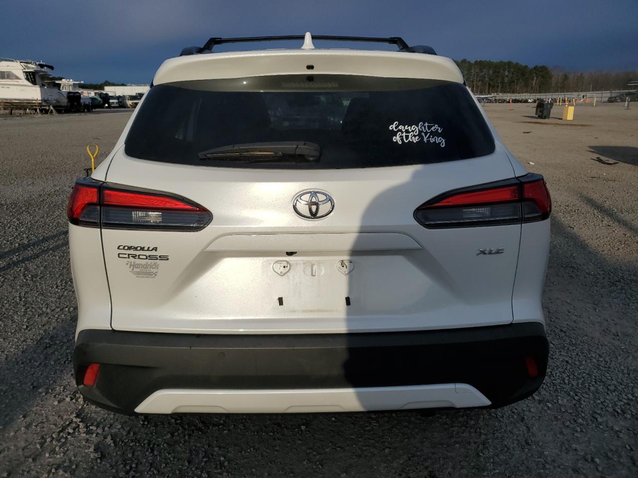 2022 TOYOTA COROLLA CROSS XLE VIN:7MUEAAAG8NV029308