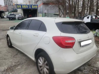 2015 Mercedes-Benz A 180 WDDBF1CB1FJ332631 VIN:WDDBF1CB1FJ332631