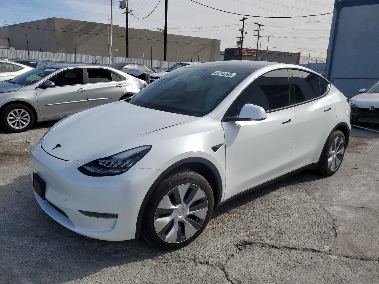 2023 TESLA MODEL Y  VIN:7SAYGDEE5PA079672