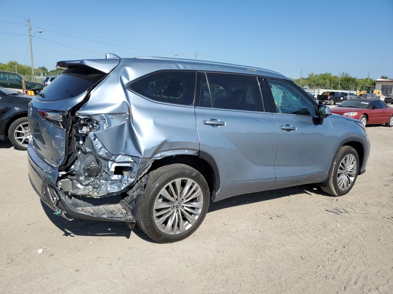 2022 TOYOTA HIGHLANDER PLATINUM VIN:5TDFZRBH7NS200949