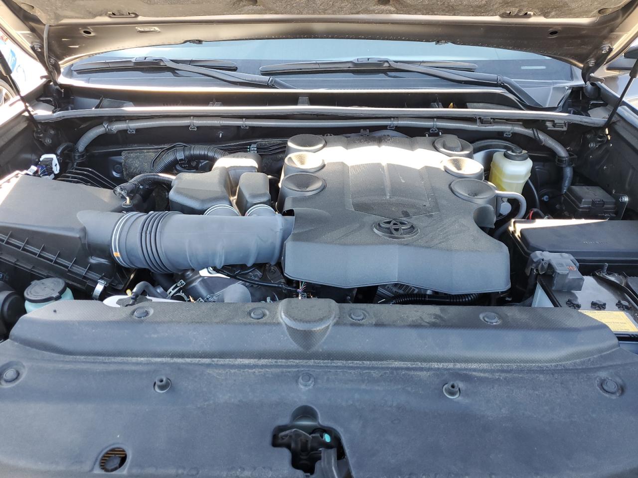 2022 TOYOTA 4RUNNER SR5 VIN:JTEEU5JR1N5268386