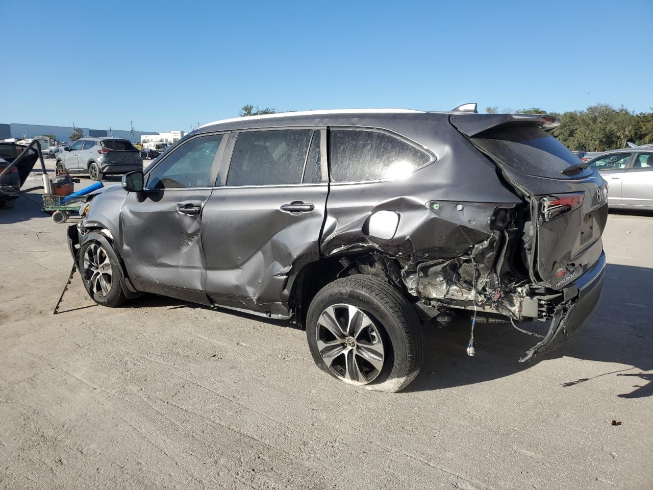 2024 TOYOTA HIGHLANDER LE VIN:5TDKDRAH2RS529417