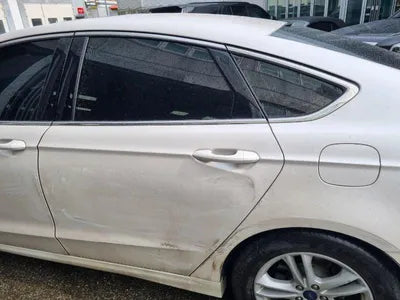 2015 Ford Mondeo VIN: