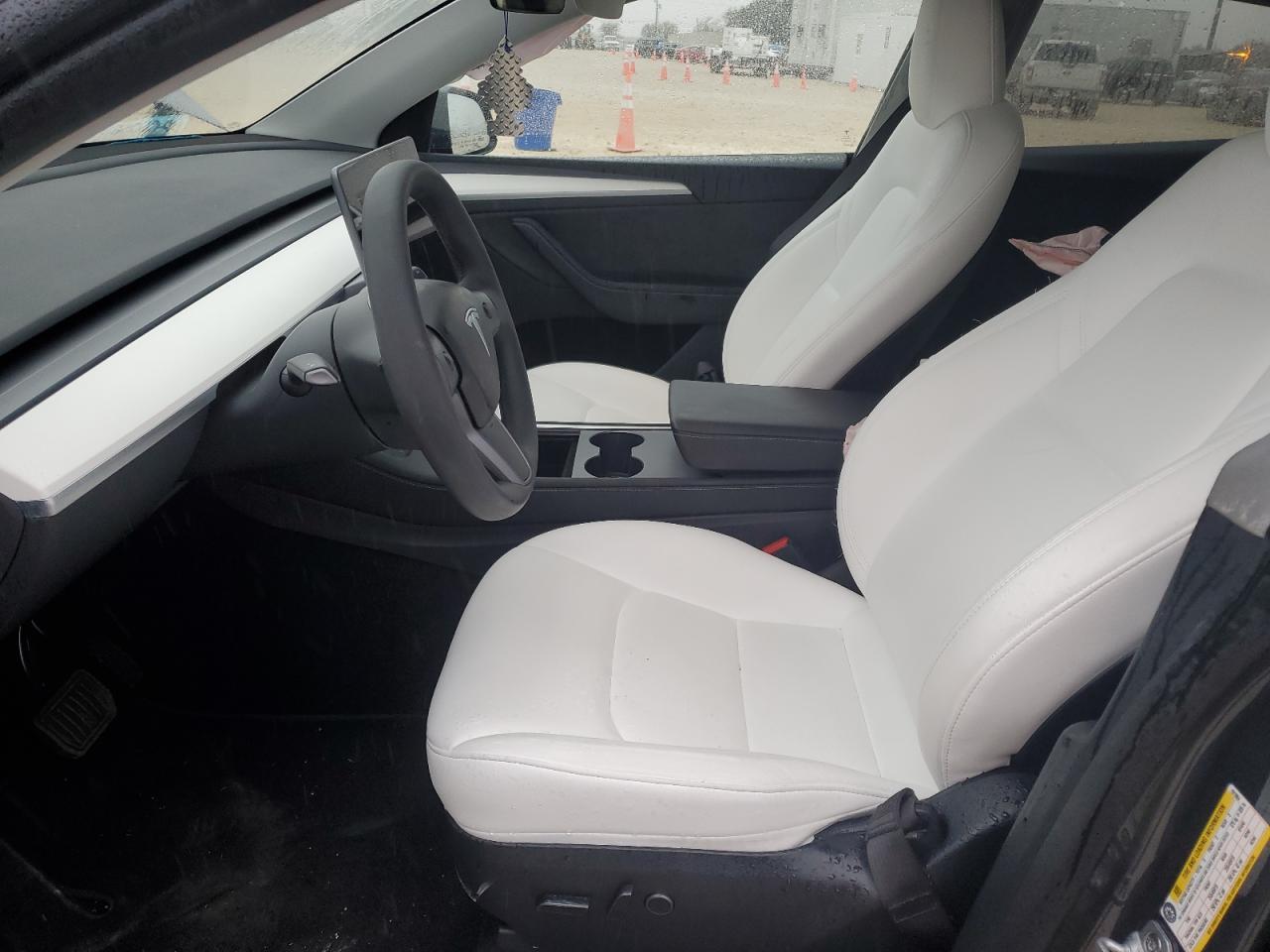 2023 TESLA MODEL Y  VIN:7SAYGDEE3PA191984