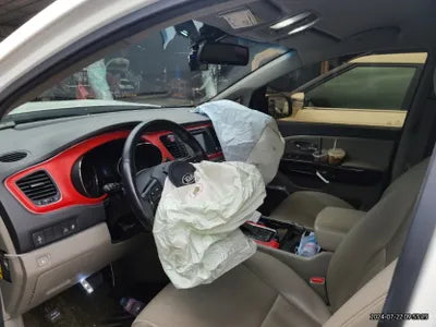 2016 Kia Carnival VIN: