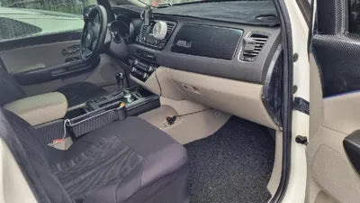 2015 Kia Carnival VIN: