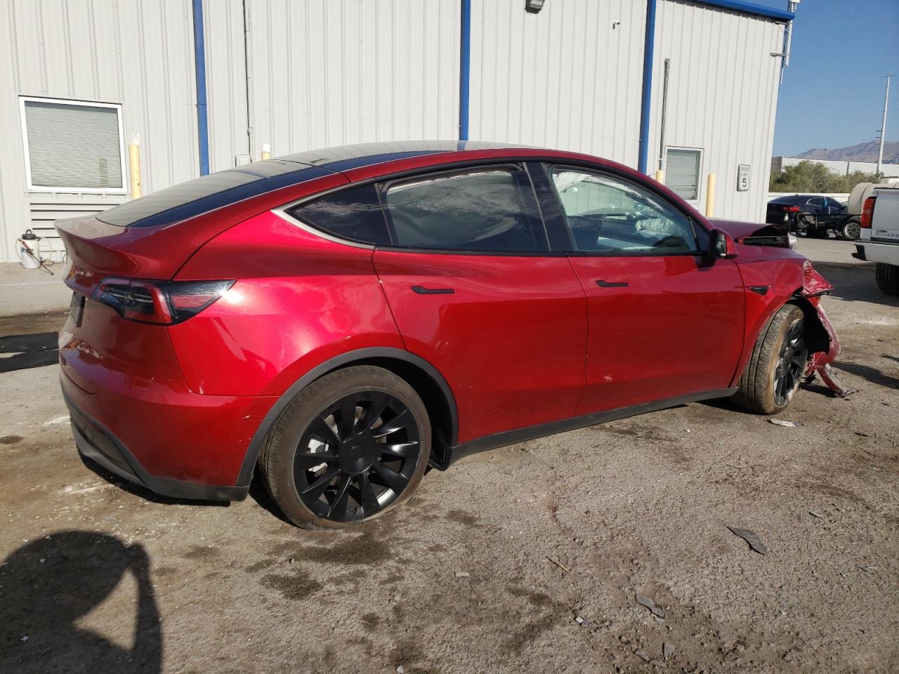 2024 TESLA MODEL Y  VIN:7SAYGDED6RF056916