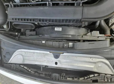 2016 Mercedes-Benz C 200 WDDWF3HB9GF220413 VIN:WDDWF3HB9GF220413