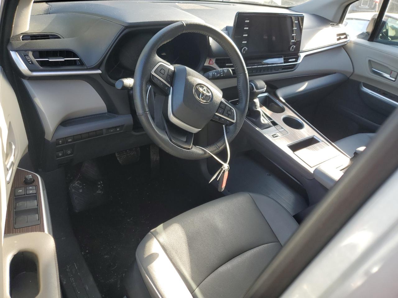 2023 TOYOTA SIENNA XLE VIN:5TDYRKEC1PS156966