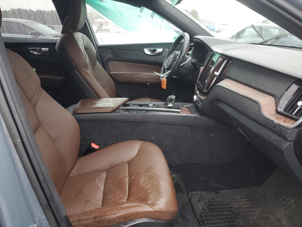 2023 VOLVO XC60 PLUS VIN:YV4H60DE1P1310831
