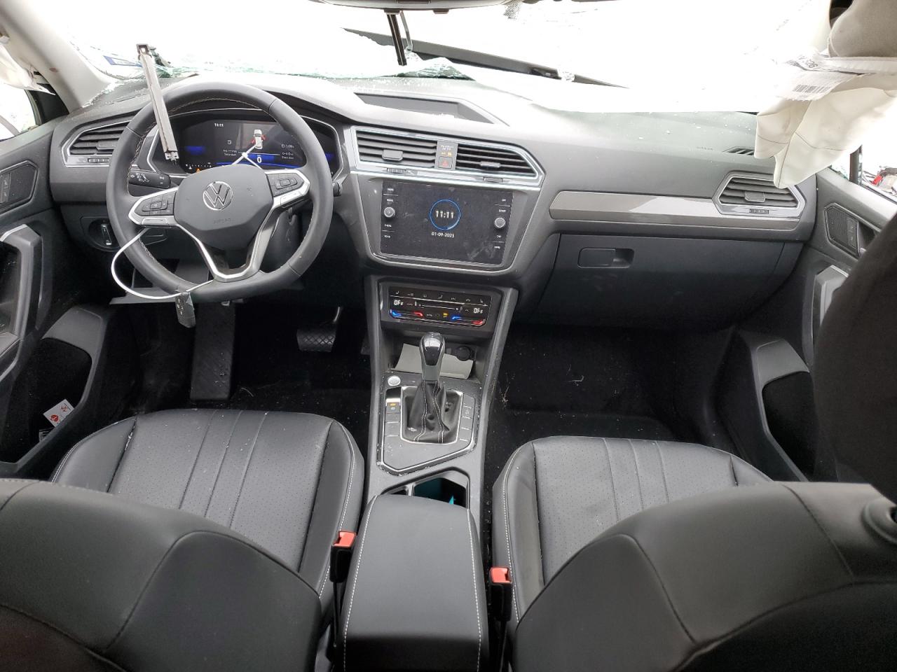 2023 VOLKSWAGEN TIGUAN SE VIN:3VV3B7AX7PM120401