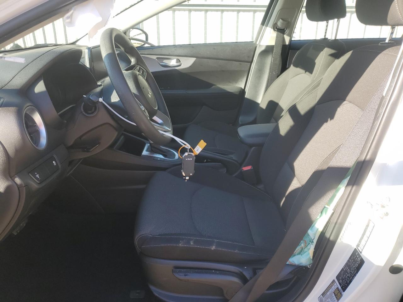 2023 KIA FORTE LX VIN:3KPF24AD7PE643637