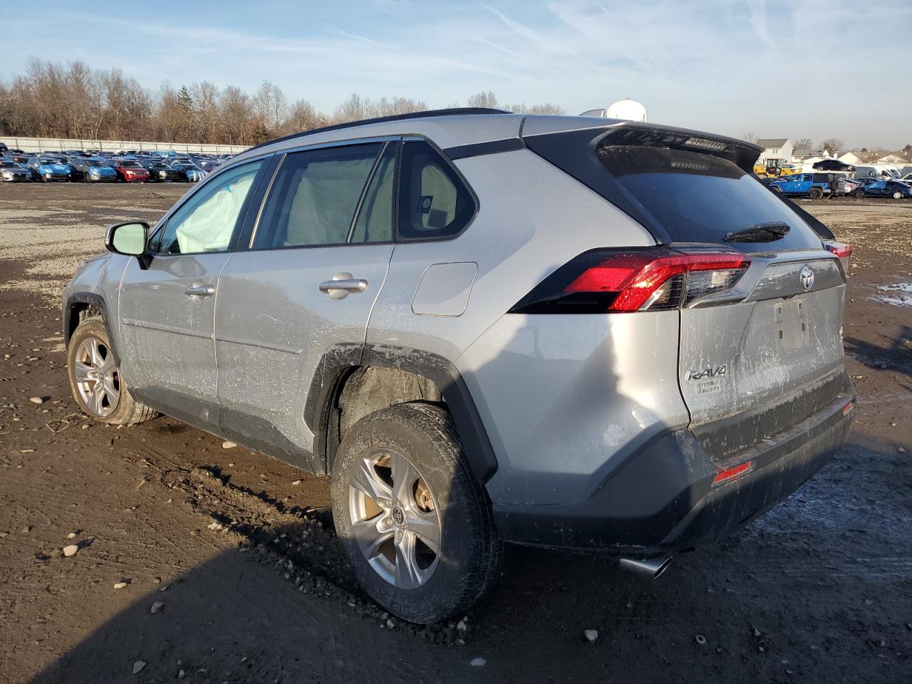 2022 TOYOTA RAV4 XLE VIN:2T3P1RFV6NW306495