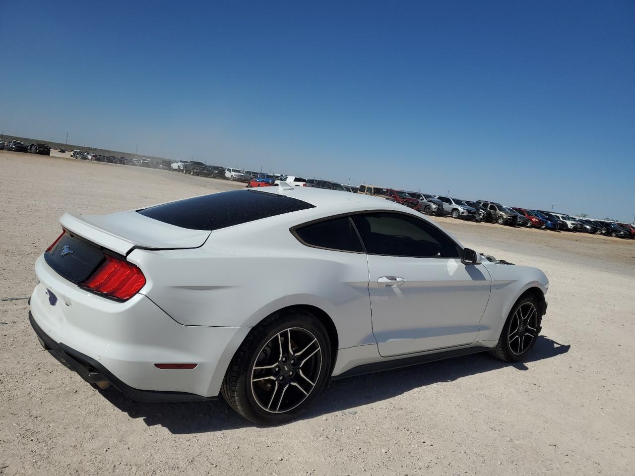 2022 FORD MUSTANG VIN:1FA6P8TH5N5102240