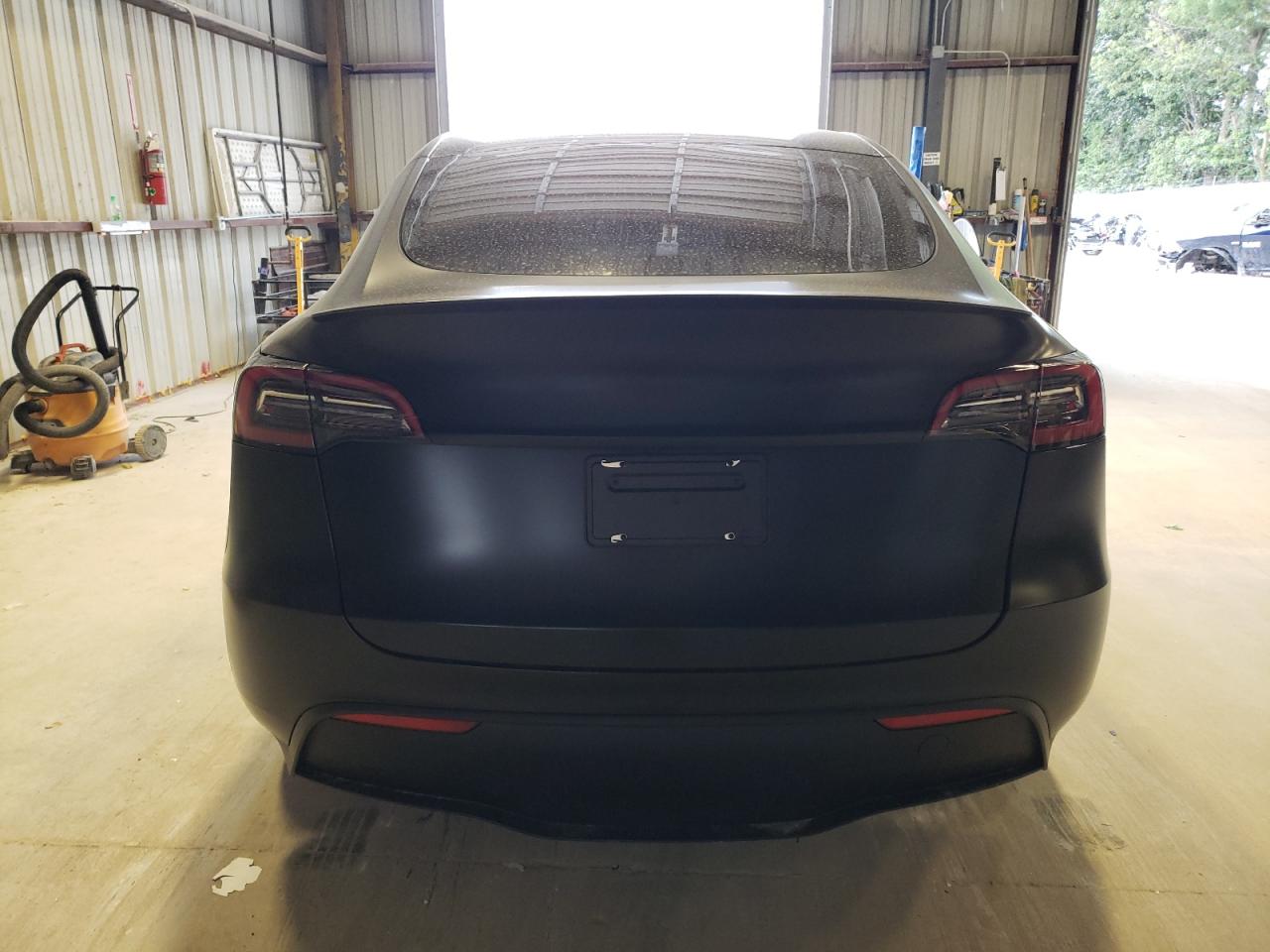 2024 TESLA MODEL Y  VIN:7SAYGDEF4RA283326