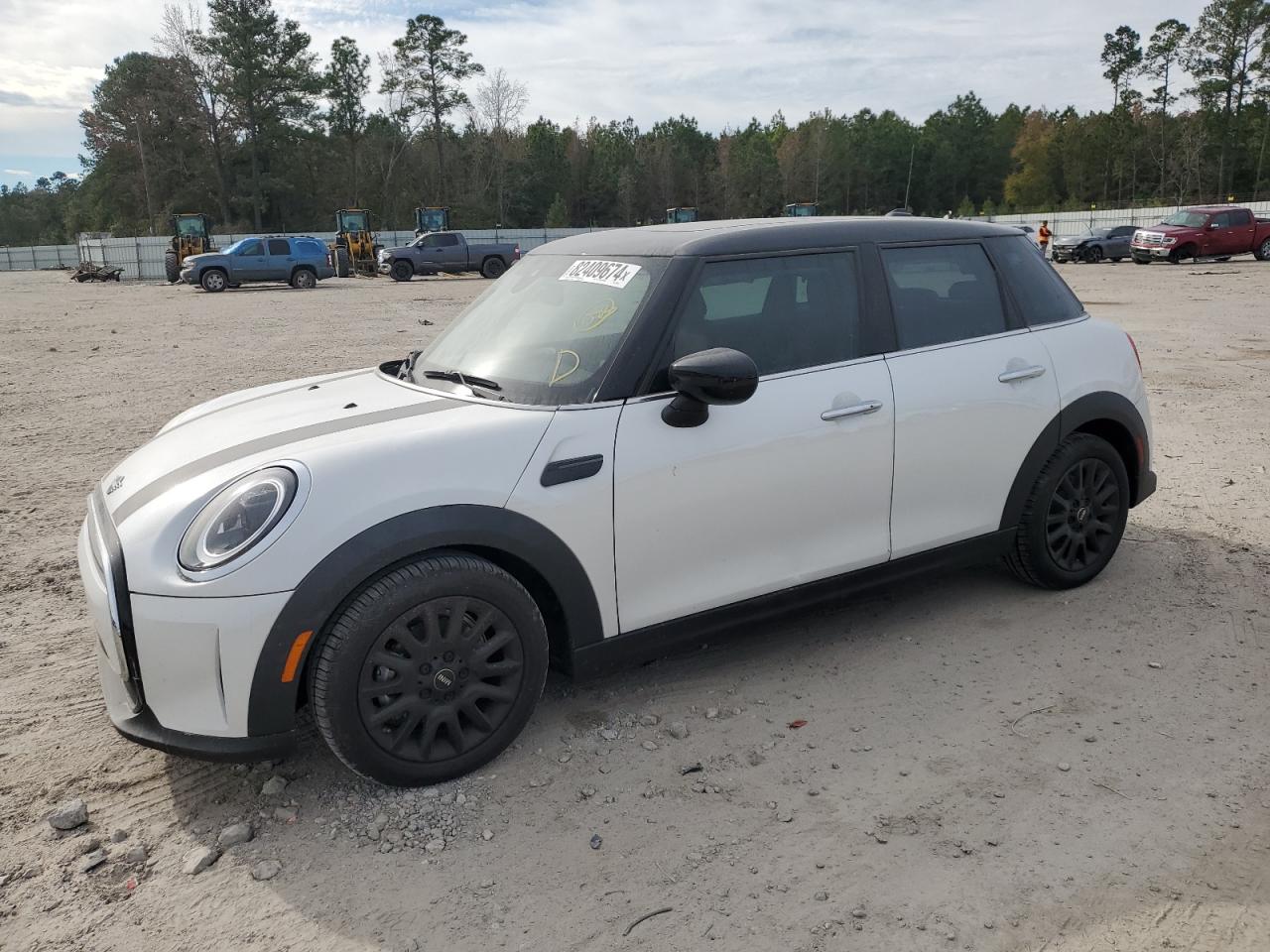 2024 MINI COOPER  VIN:WMW33DK00R2U88843