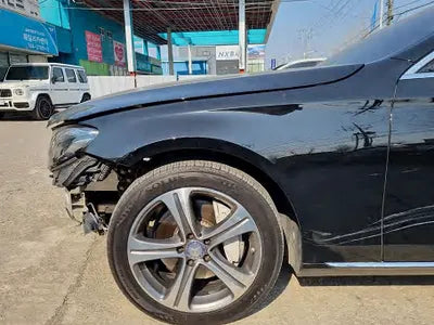 2017 Mercedes-Benz E 300 WDDZF4KB1HA197090 VIN:WDDZF4KB1HA197090