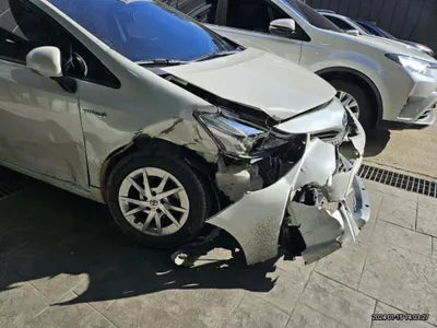 2016 Toyota Prius v VIN: