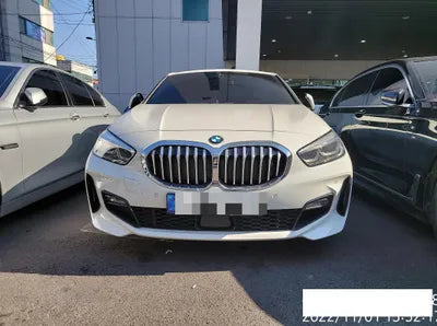 2021 BMW 120 VIN: