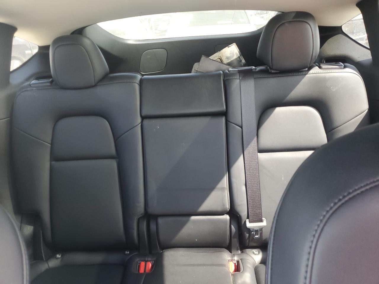 2022 TESLA MODEL Y  VIN:7SAYGDEE9NF437288