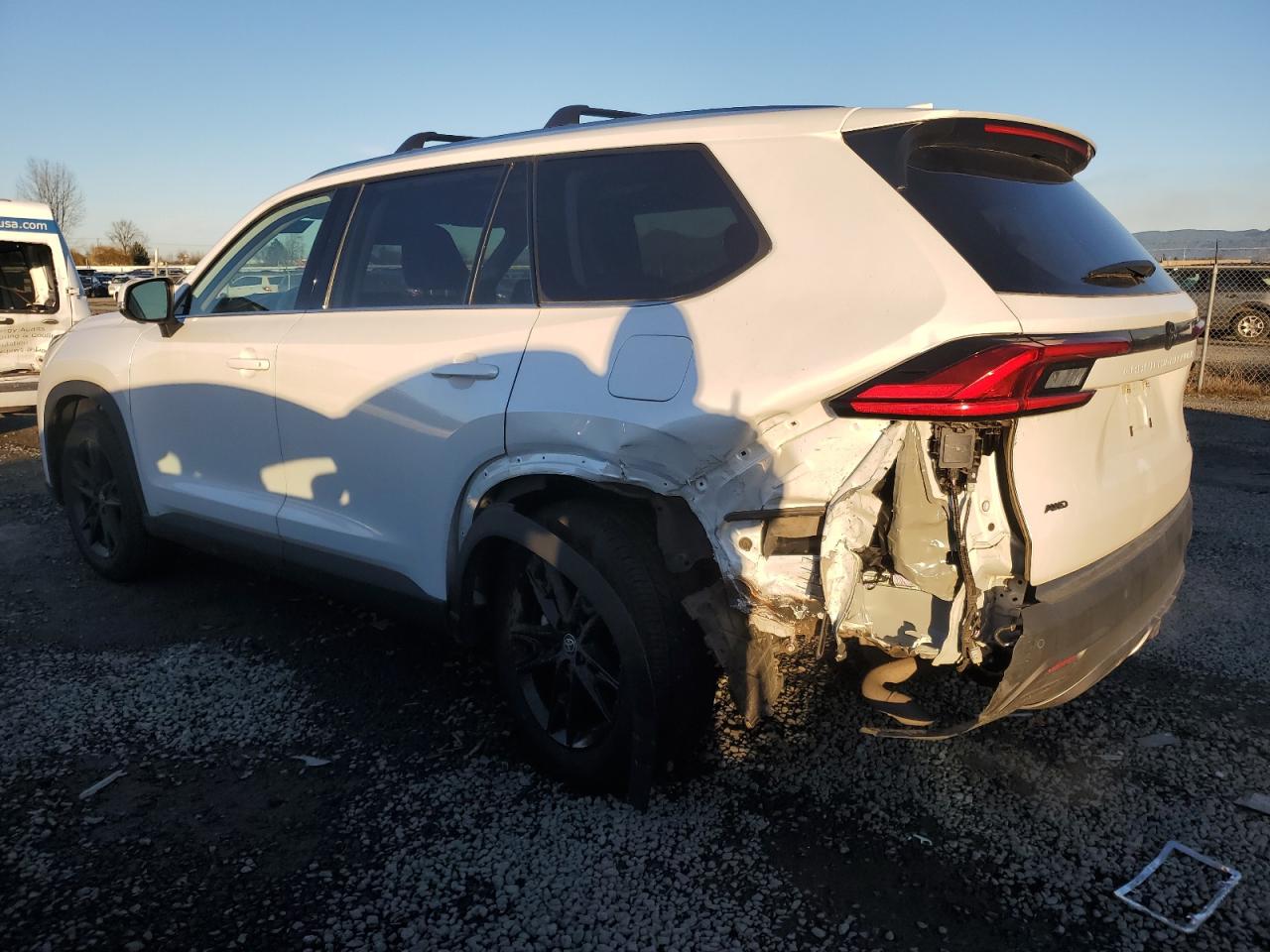 2024 TOYOTA GRAND HIGHLANDER XLE VIN:5TDAAAB56RS039413
