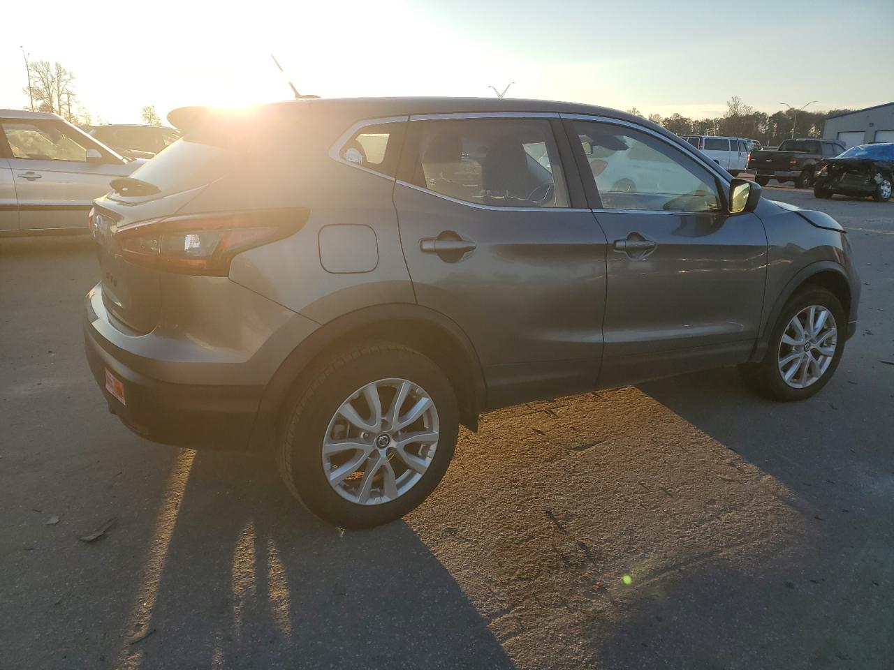 2022 NISSAN ROGUE SPORT S VIN:JN1BJ1AV5NW347661