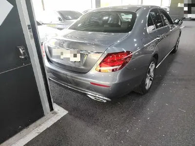 2018 Mercedes-Benz E 220 VIN: