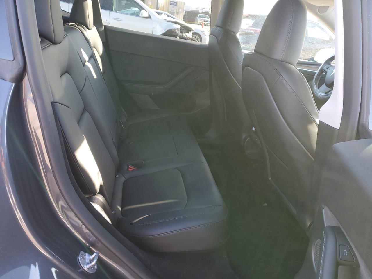 2023 TESLA MODEL Y  VIN:7SAYGDEE3PF796588