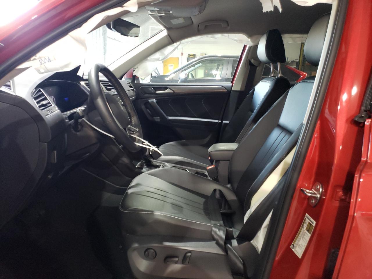 2023 VOLKSWAGEN TIGUAN SE VIN:3VV2B7AX2PM084189