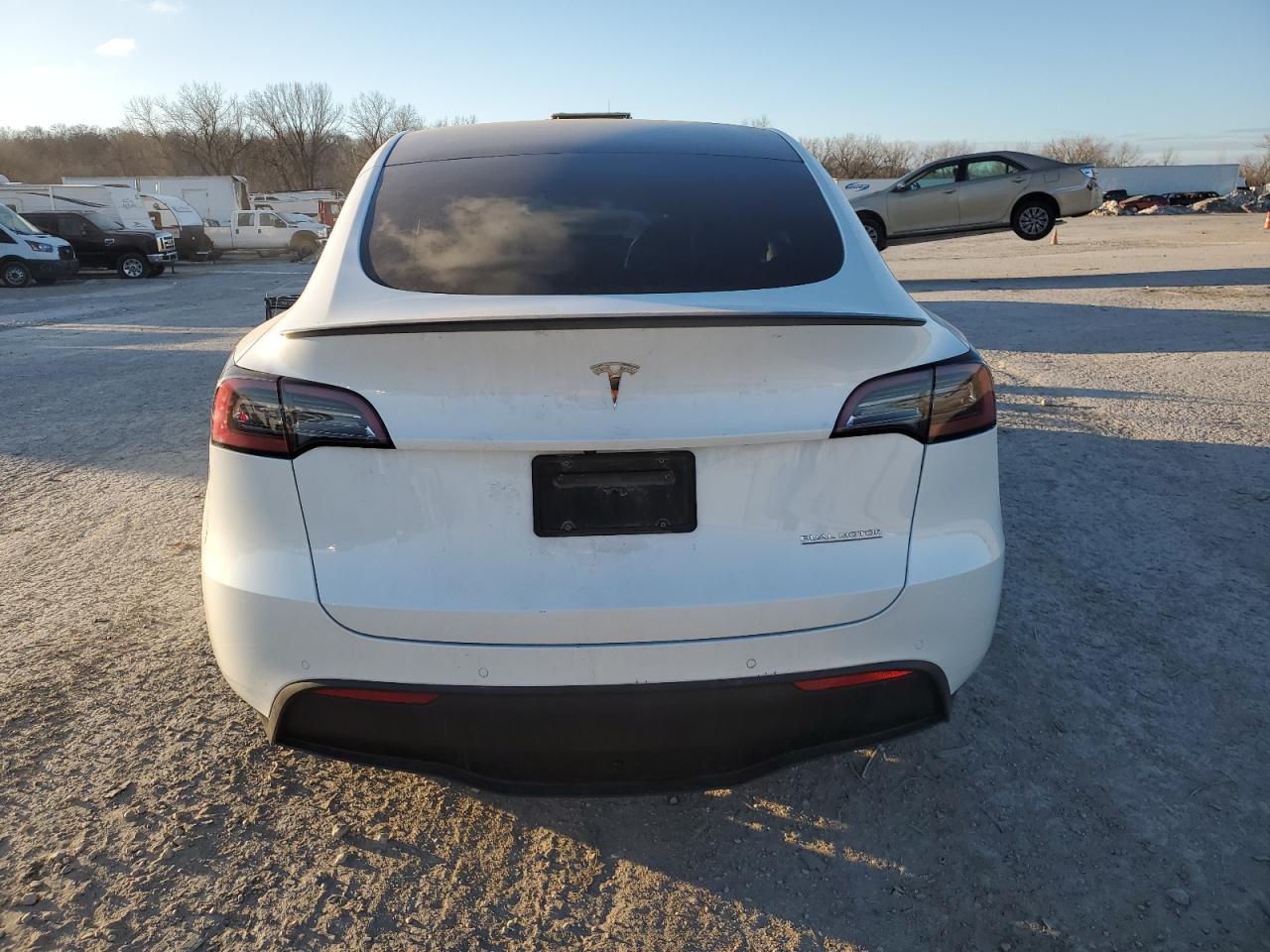 2022 TESLA MODEL Y  VIN:7SAYGDEF8NF494770