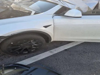 2022 Tesla Model Y 7SAYGDEE4NF497866 VIN:7SAYGDEE4NF497866