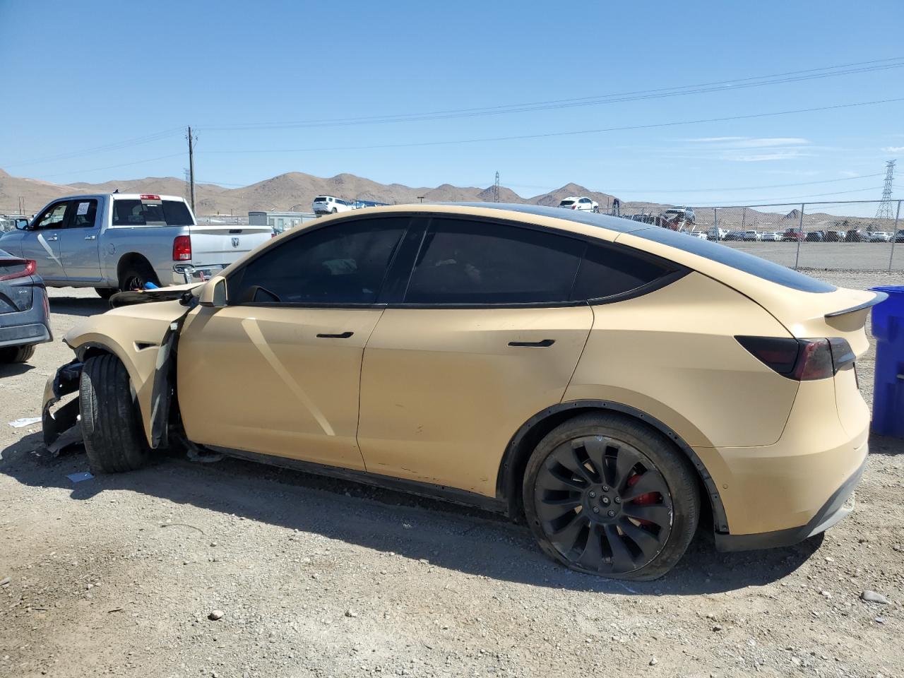 2022 TESLA MODEL Y  VIN:7SAYGDEF6NF339957