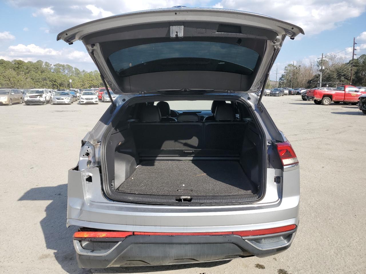 2022 VOLKSWAGEN ATLAS CROSS SPORT SE VIN:1V2LC2CAXNC201218