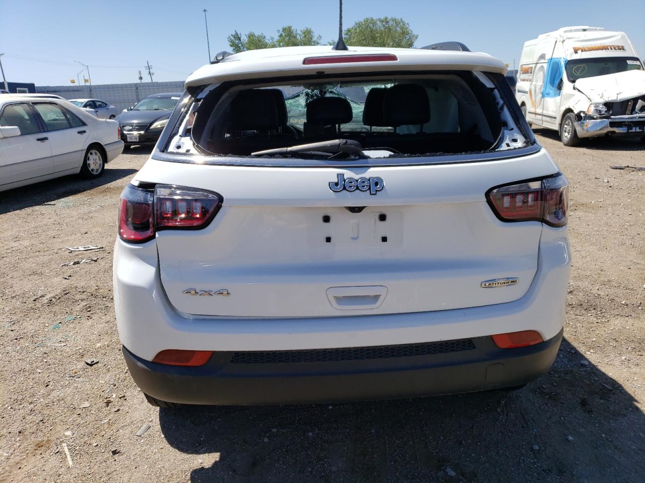 2022 JEEP COMPASS LATITUDE LUX VIN:3C4NJDFB4NT186638
