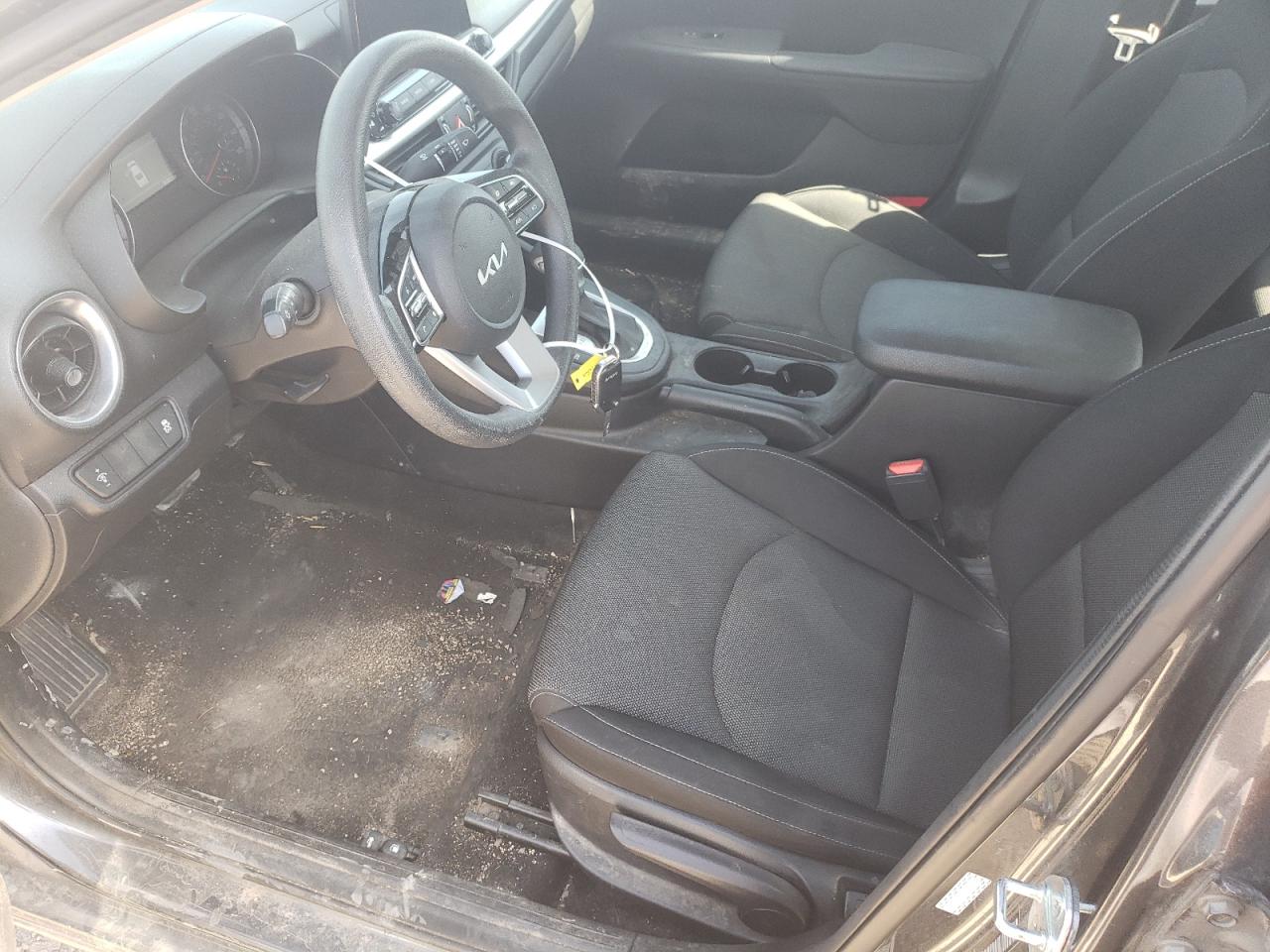 2022 KIA FORTE FE VIN:3KPF24AD9NE437023