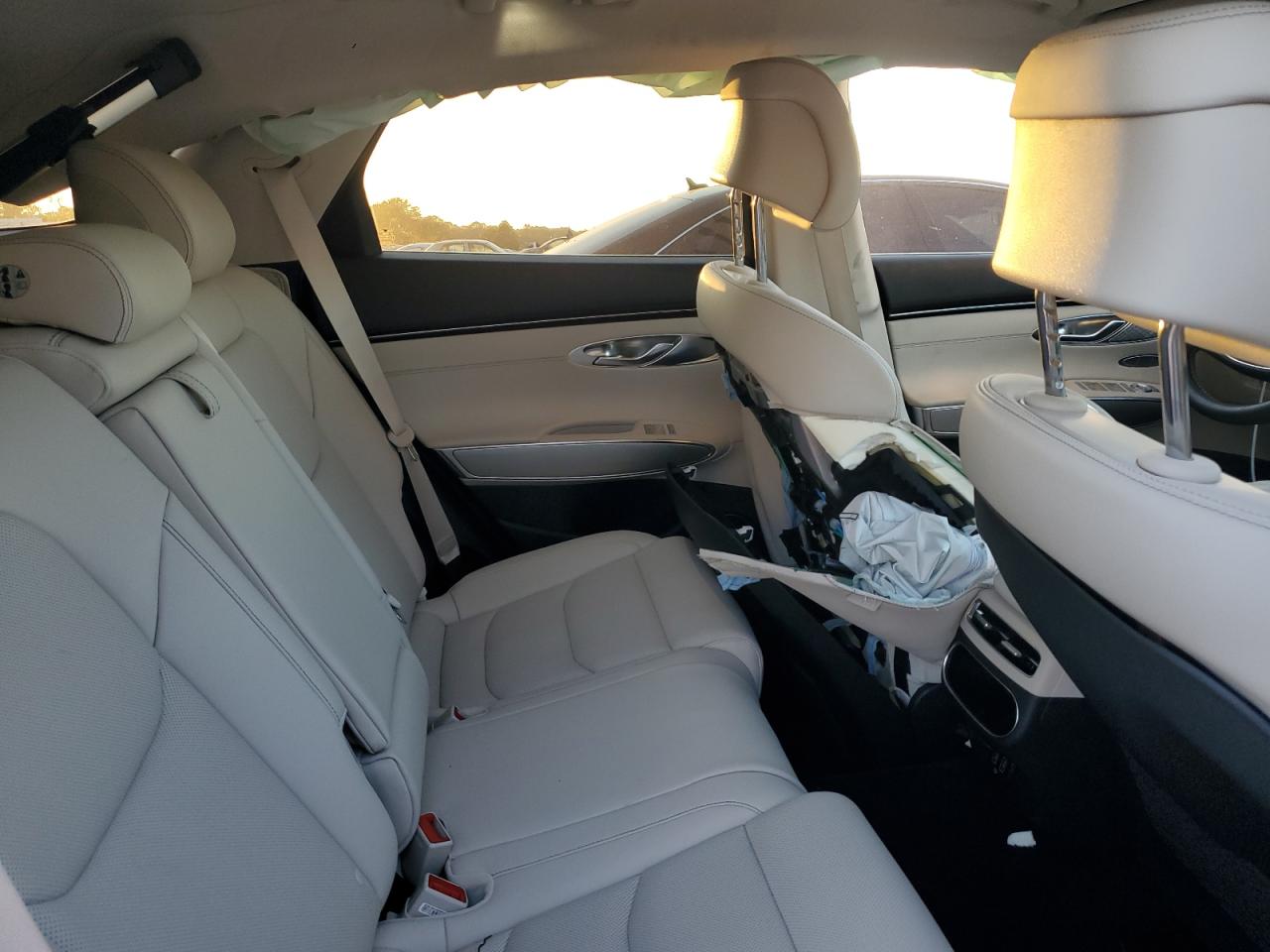 2023 GENESIS GV70 BASE VIN:KMUMADTB3PU135136