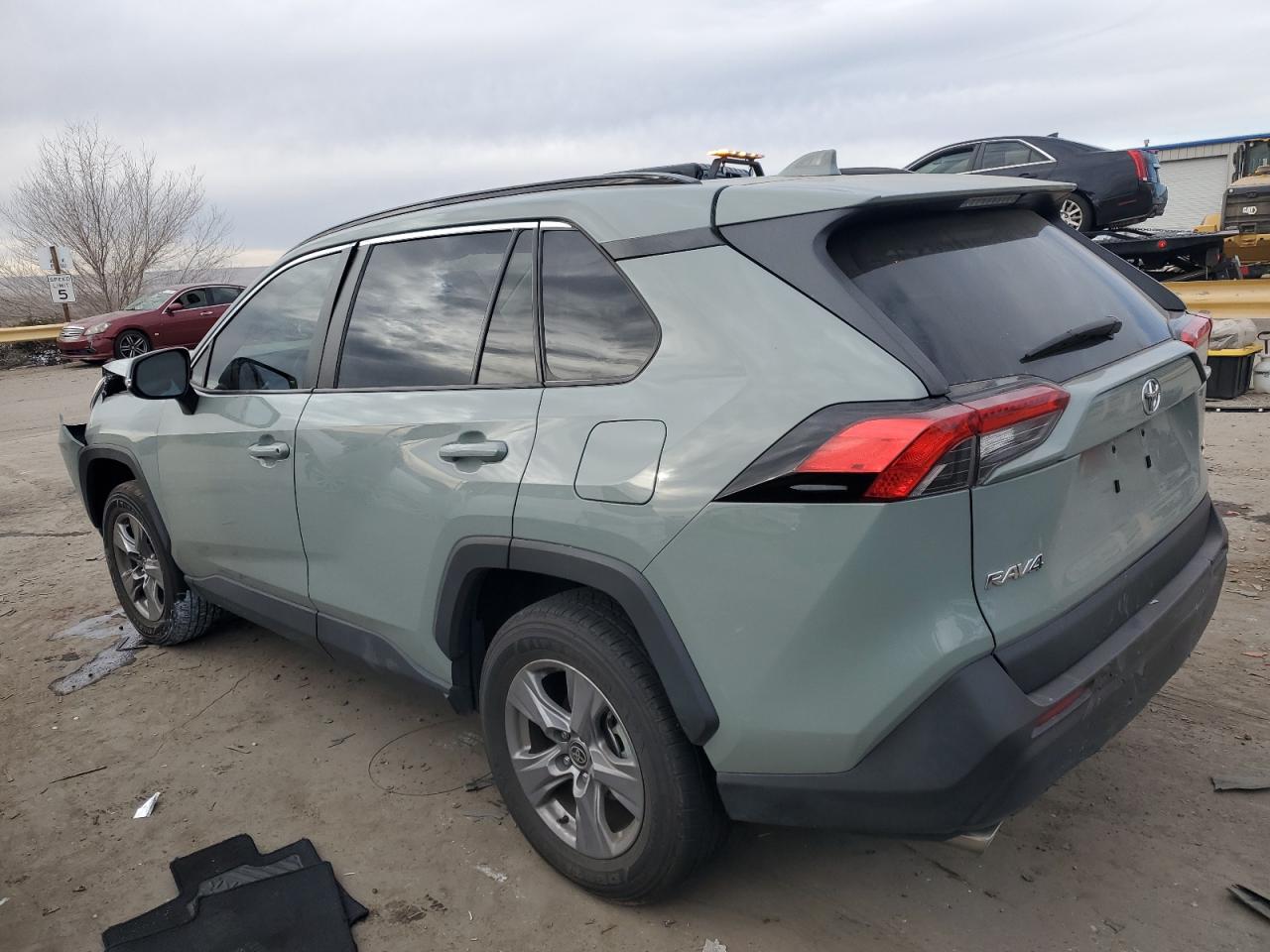2022 TOYOTA RAV4 XLE VIN:2T3W1RFV0NW189461