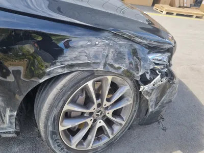 2019 Mercedes-Benz E 300 WDDZF4KB1KA670090 VIN:WDDZF4KB1KA670090