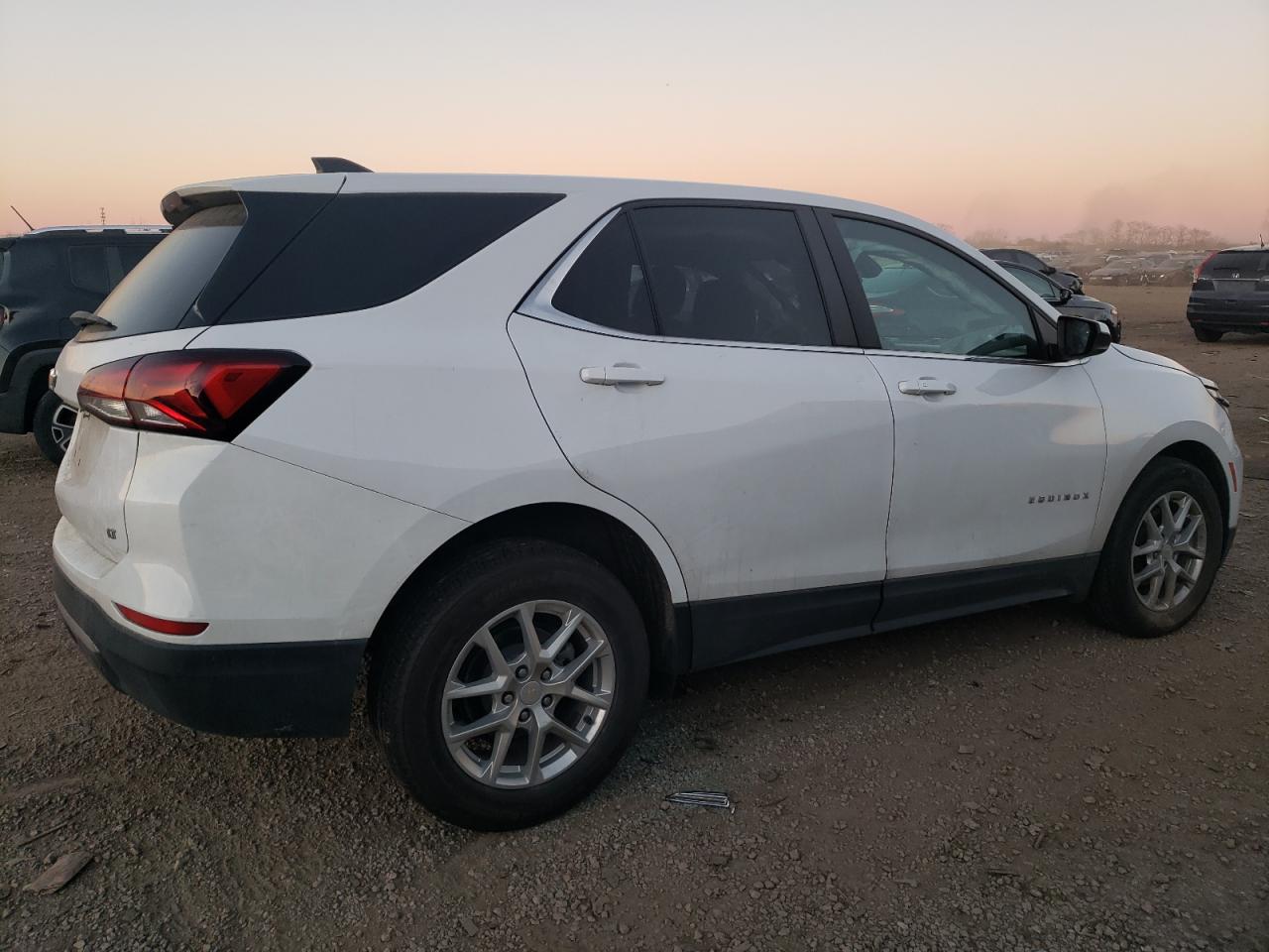 2022 CHEVROLET EQUINOX LT VIN:3GNAXKEV7NL104373