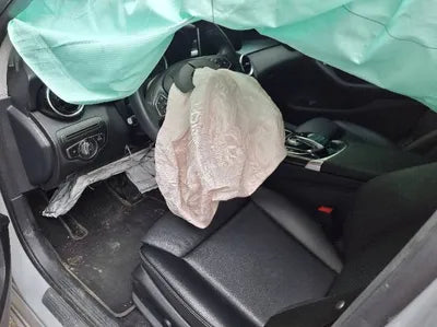 2018 Mercedes-Benz C 200 WDDWF4CB5JF650928 VIN:WDDWF4CB5JF650928