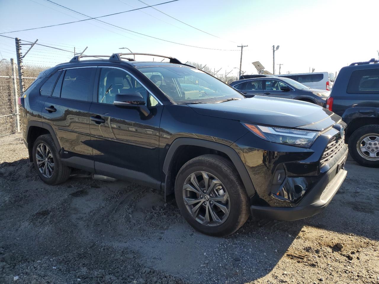 2024 TOYOTA RAV4 XLE PREMIUM VIN:2T3B6RFV9RW076517