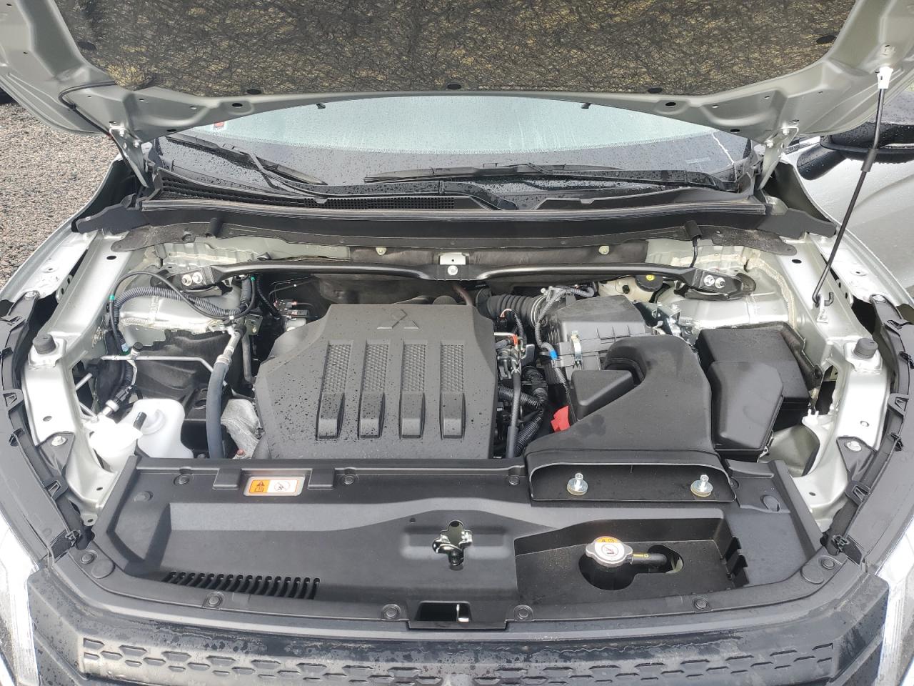 2024 MITSUBISHI ECLIPSE CROSS LE VIN:JA4ATVAA6RZ041218