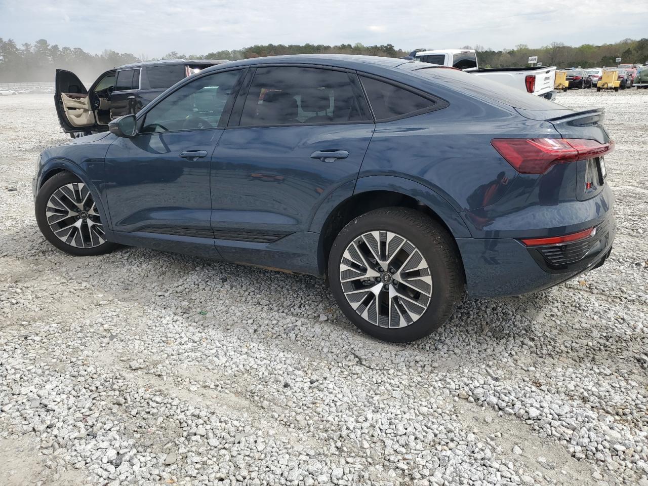 2024 AUDI Q8 E-TRON SPORTBACK PREMIUM PLUS VIN:WA1CAAGE4RB037890