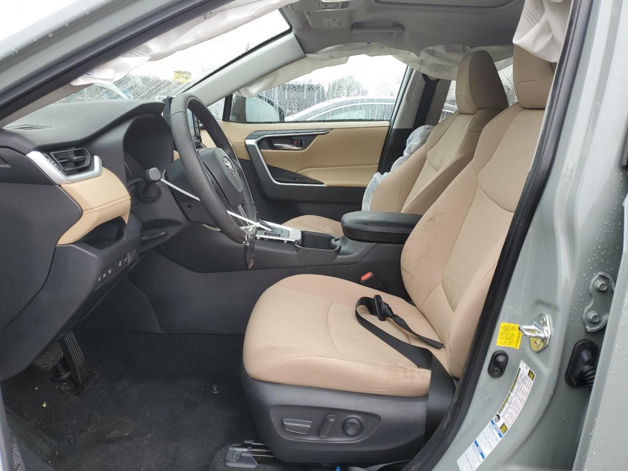 2022 TOYOTA RAV4 XLE VIN:2T3P1RFV8NW250219