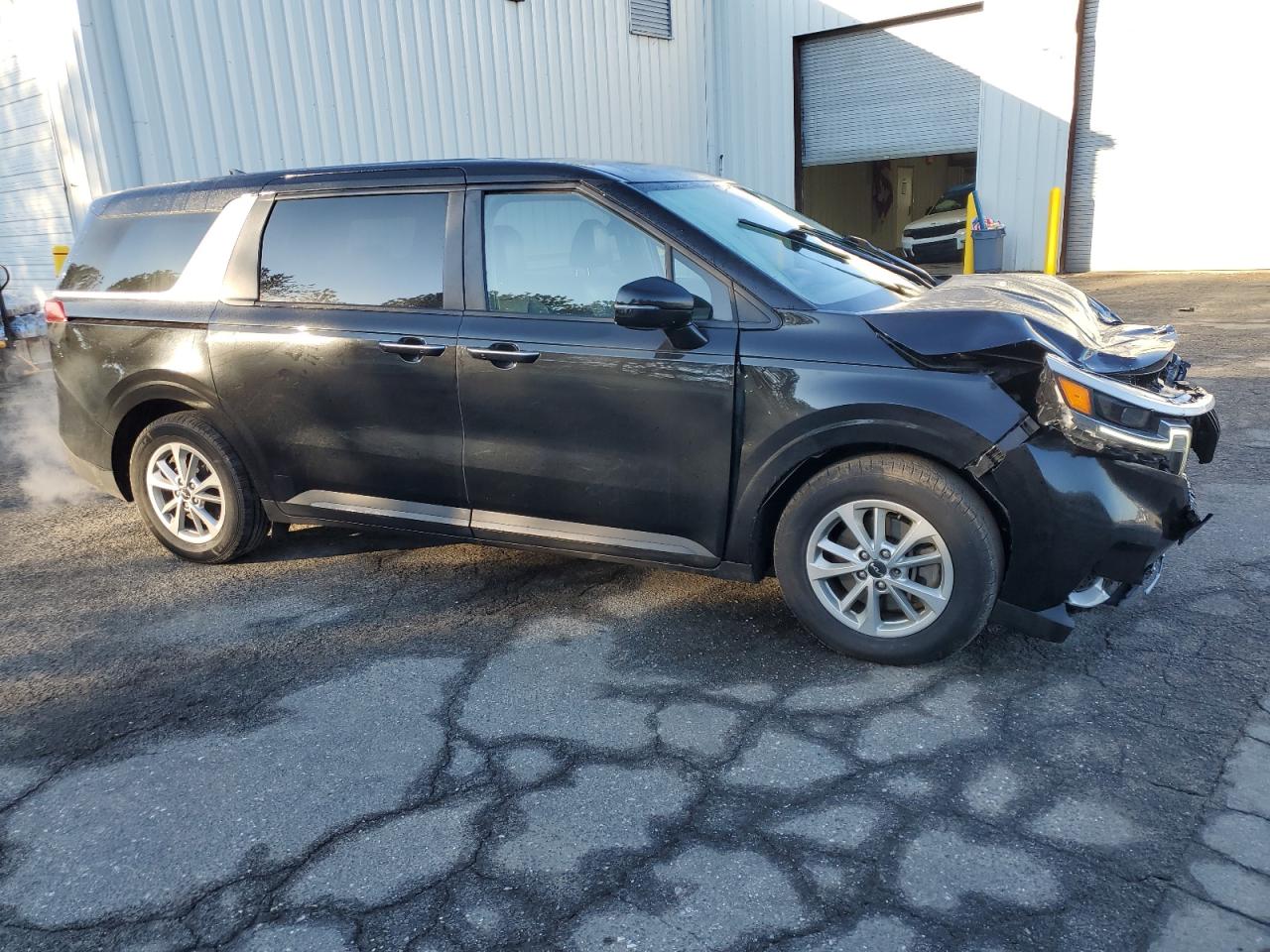 2022 KIA CARNIVAL LX VIN:KNDNB4H3XN6190223