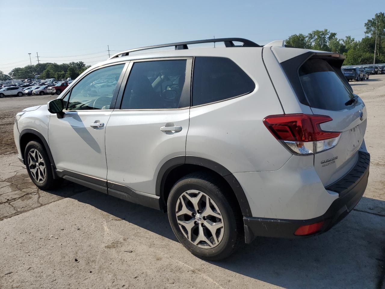 2022 SUBARU FORESTER PREMIUM VIN:JF2SKADC2NH499651