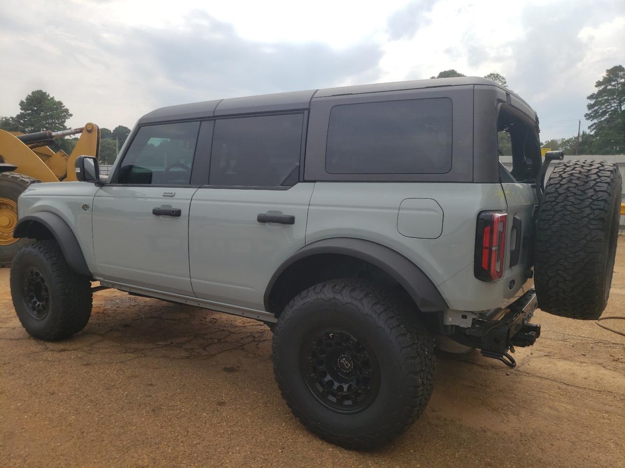 2023 FORD BRONCO BASE VIN:1FMEE5DP3PLB68635
