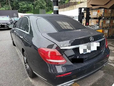 2020 Mercedes-Benz E 300 VIN: