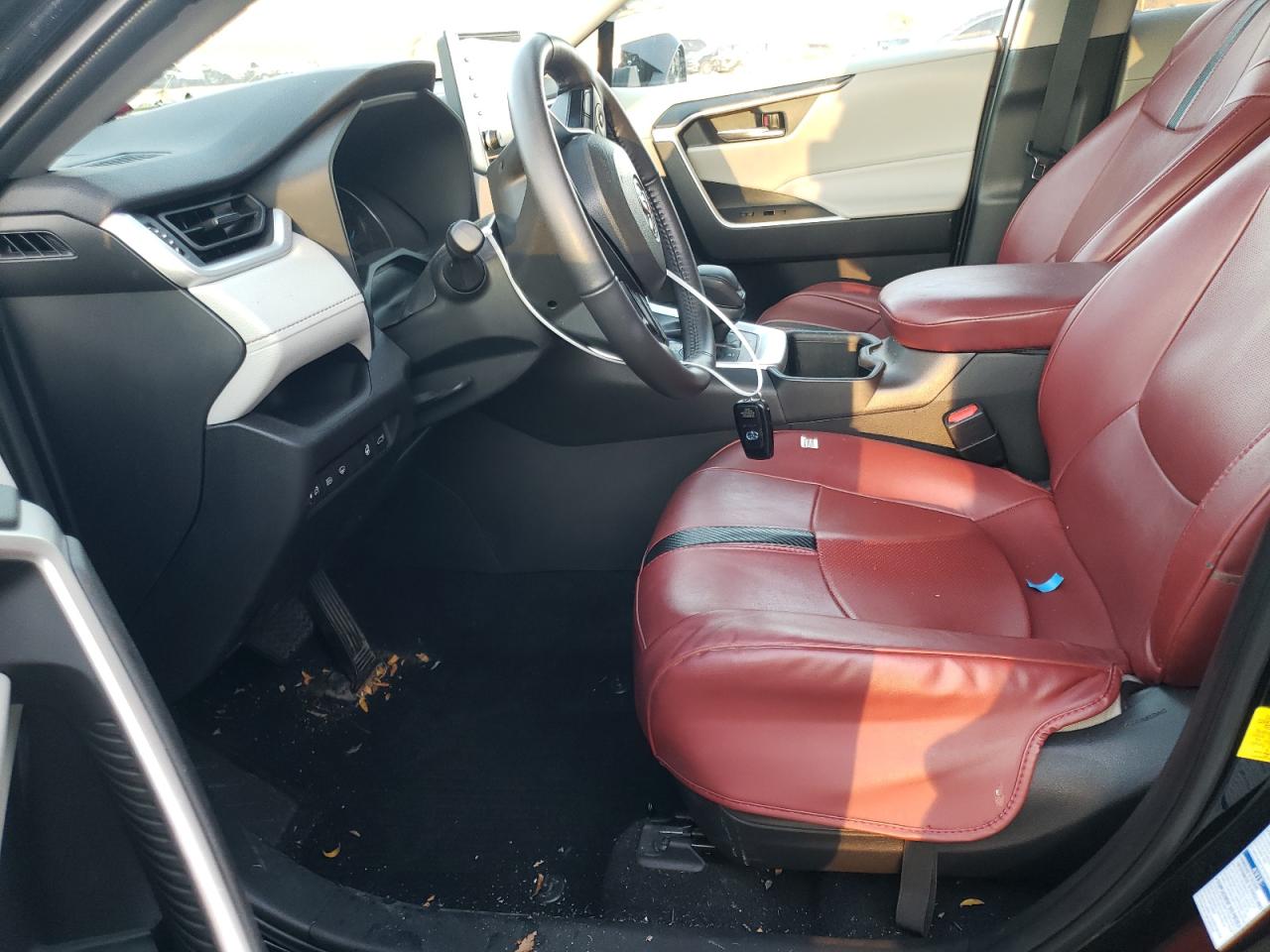 2022 TOYOTA RAV4 XLE VIN:4T3RWRFV7NU073933